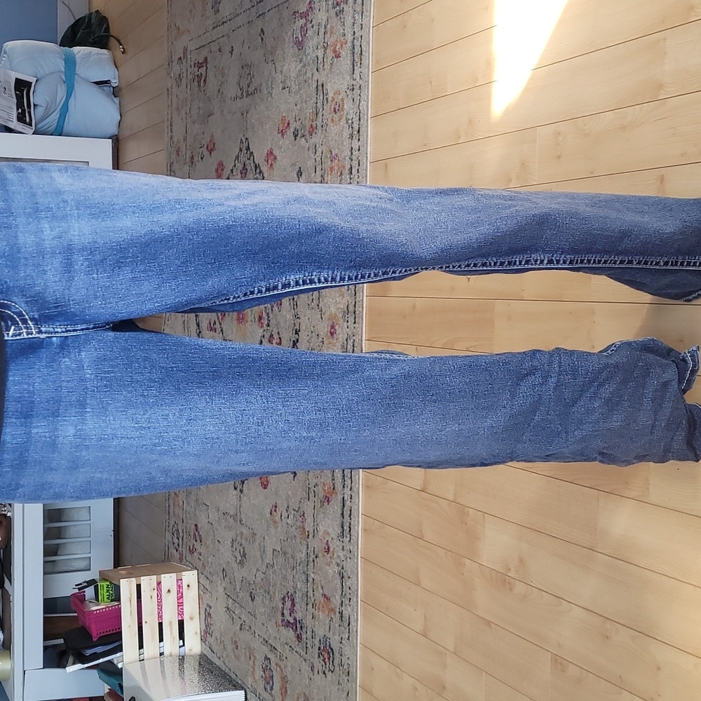 2/$40- LIGHT WASH LOOSE WIDE LEG JEANS